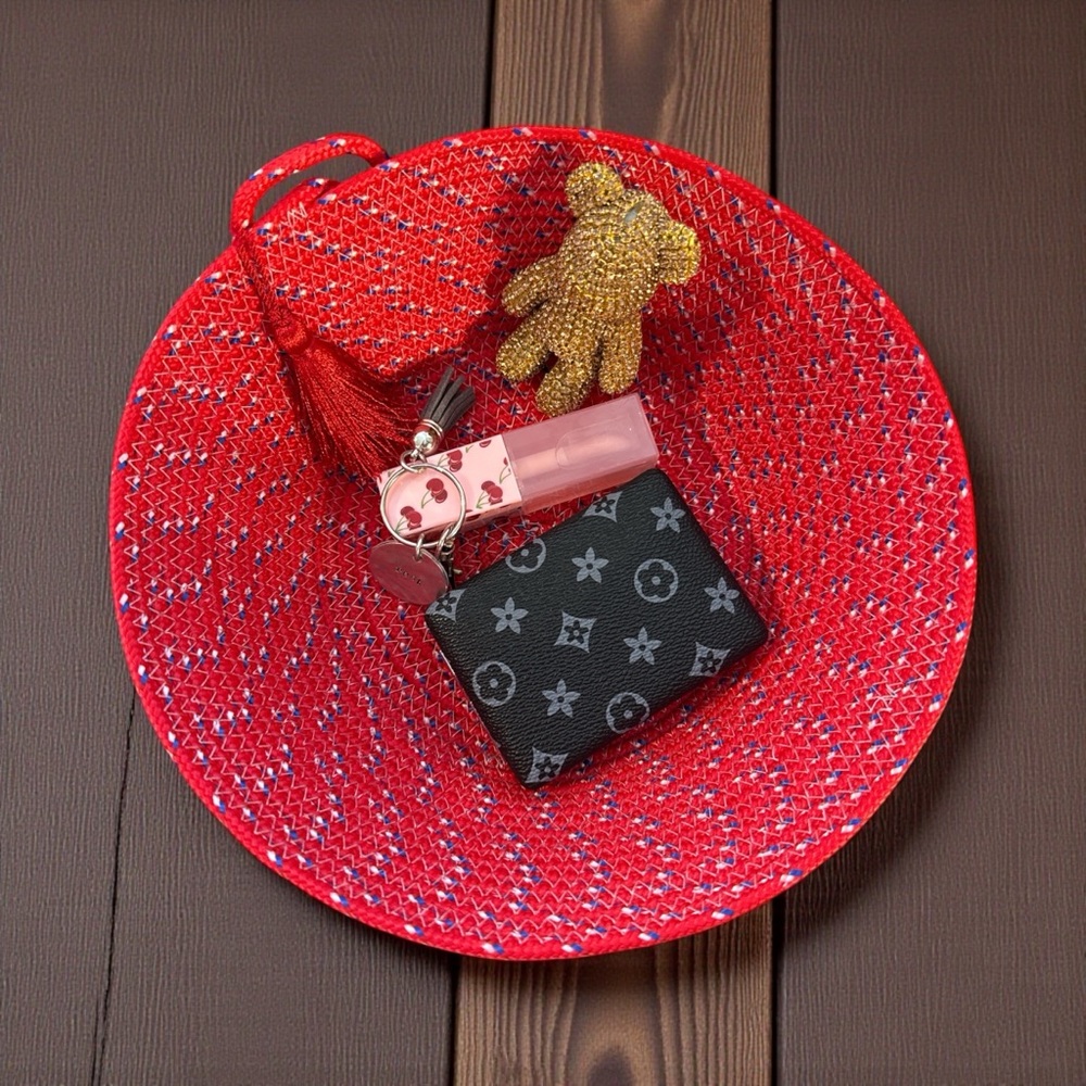Purse bowl- Red Woven Basket with Tassel - Picture 3 of 3